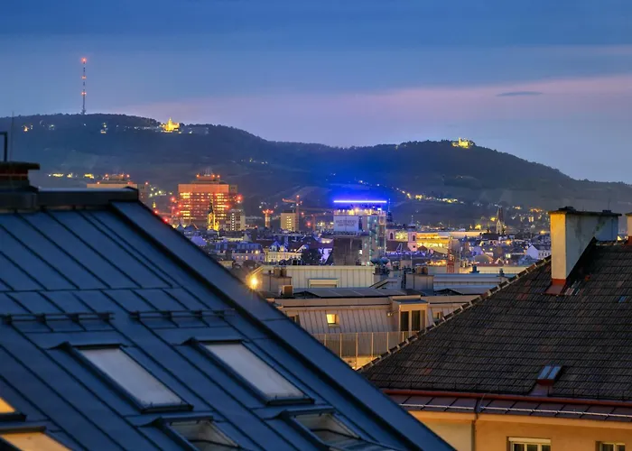 Jimmy's Dandelion Apartmanhotel 4*