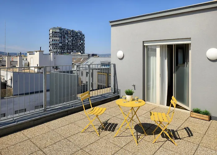 Jimmy's Dandelion Apartmanhotel 4*