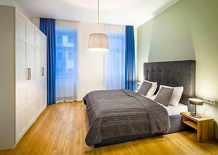 Jimmy's Dandelion Apartmanhotel 4*